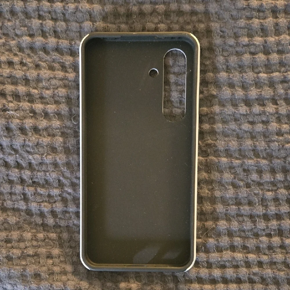 Striped Blue and White Phone Case Galaxy S24